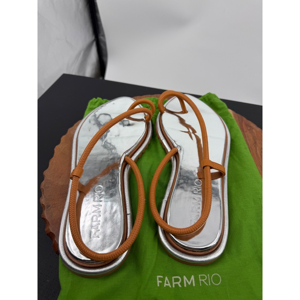Farm Rio Silver Toe String Sandals Women 9 Silver Tan Metallic Flat Ripple Sole - Picture 4 of 7